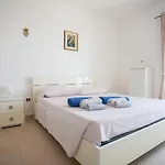 דירה Villetta Flora טורה לפילו
